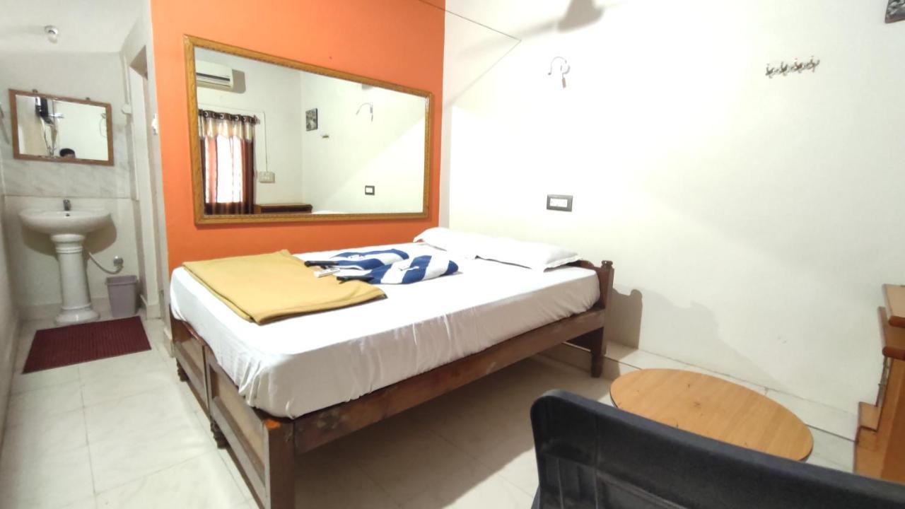Rocky Guesthouse Hampi Eksteriør billede