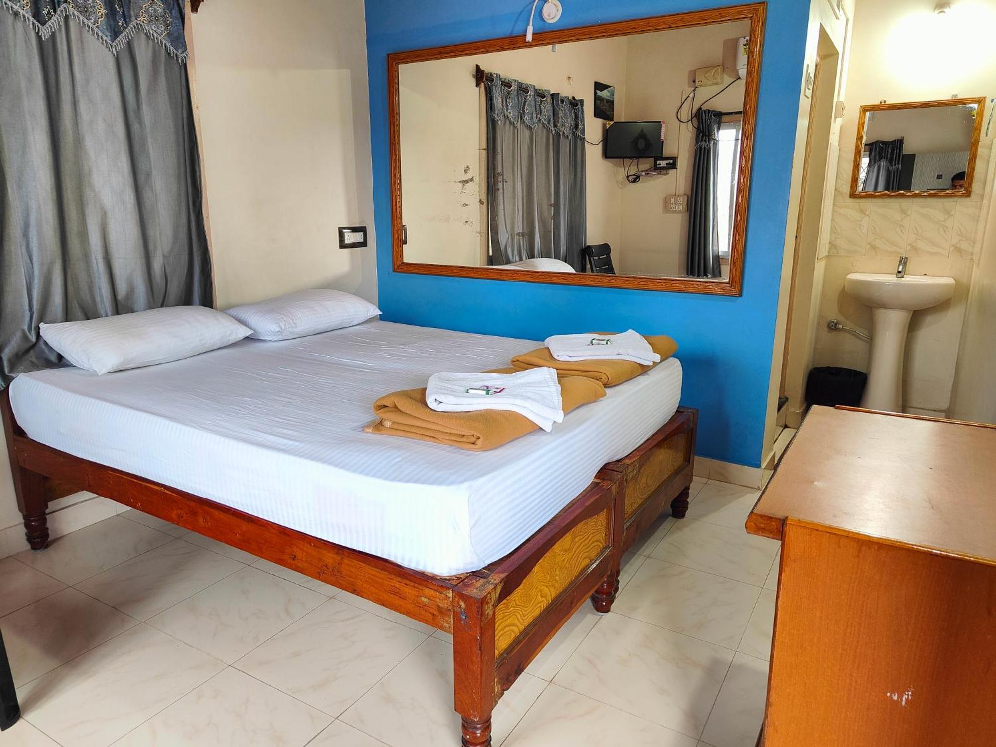 Rocky Guesthouse Hampi Eksteriør billede