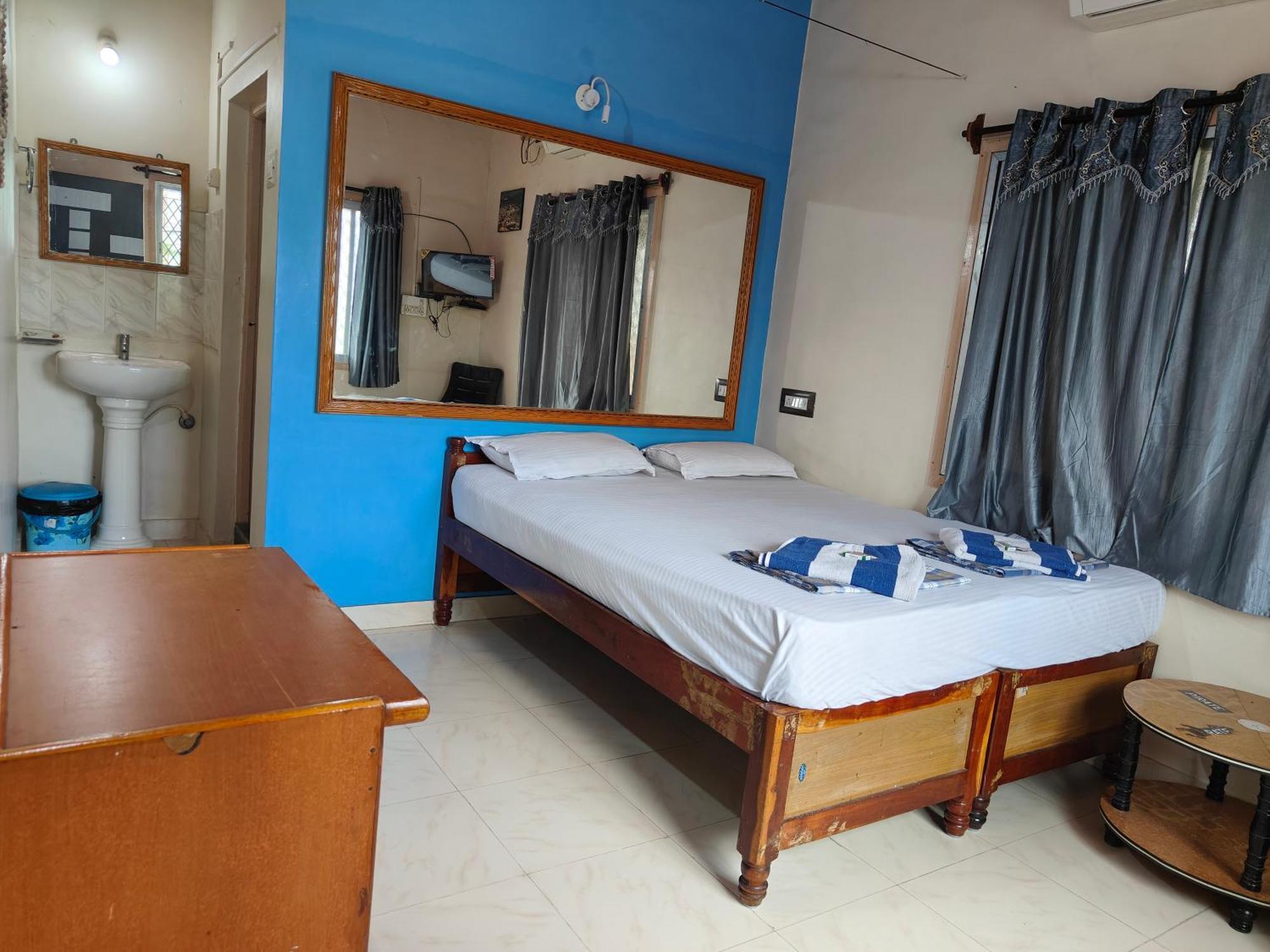 Rocky Guesthouse Hampi Eksteriør billede