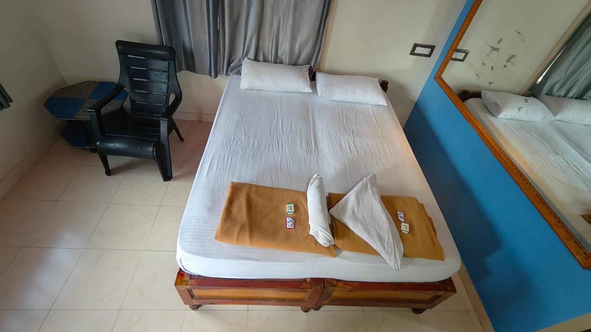 Rocky Guesthouse Hampi Eksteriør billede