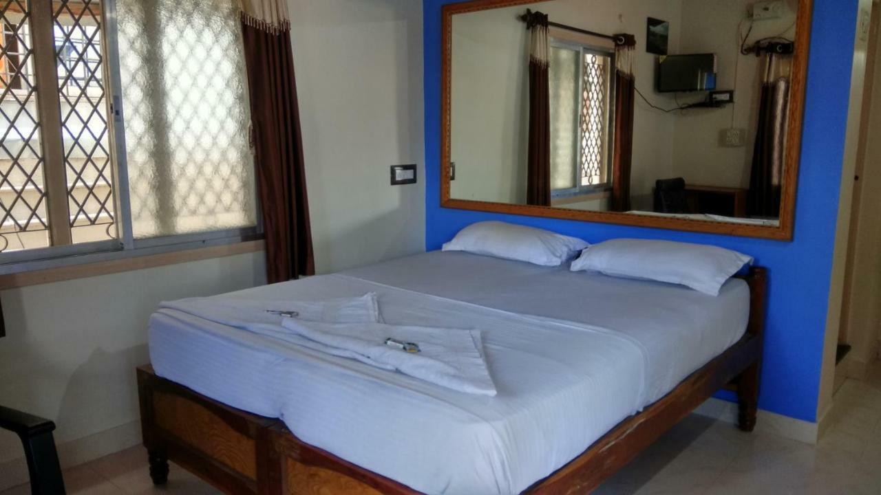 Rocky Guesthouse Hampi Eksteriør billede